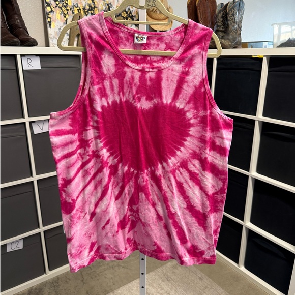 Warner Bros. Tops - Looney Tunes Vintage Pink Tie-Dye Heart Sleeveless Tank Top